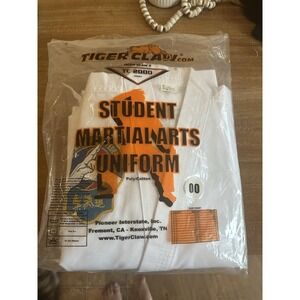 Tiger Claw TC2000 Student Martial Arts Uniform  Size 00